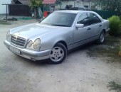 Mercedes-Benz E200